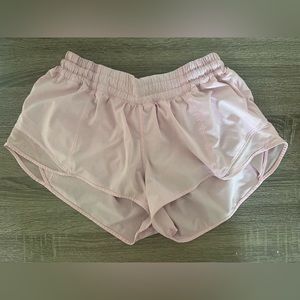 Lululemon Hotty Hot Shorts 2.5in
